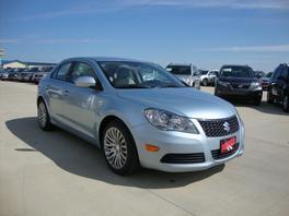 Suzuki Kizashi 2011 photo 3