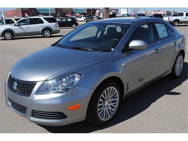 Suzuki Kizashi 2011 photo 0