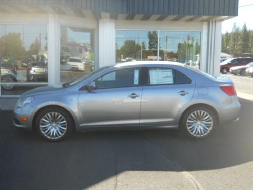 Suzuki Kizashi 2011 photo 2