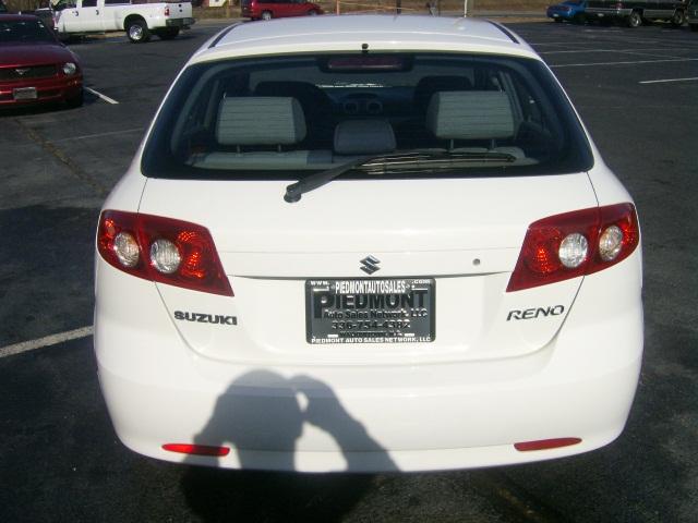 Suzuki Reno 2007 photo 4