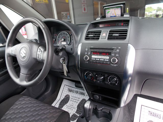 Suzuki SX4 Crossover 2009 photo 8