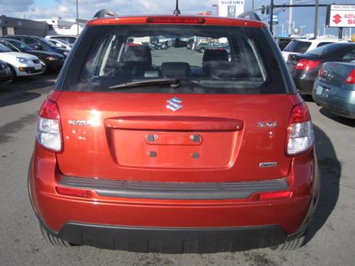 Suzuki SX4 Crossover 2010 photo 2