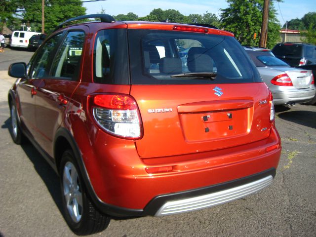 Suzuki SX4 Crossover 2011 photo 4