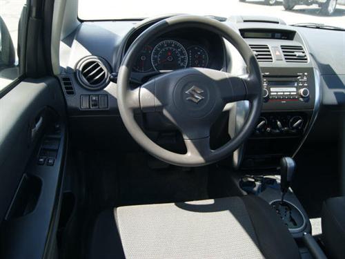 Suzuki SX4 Sedan 2008 photo 2