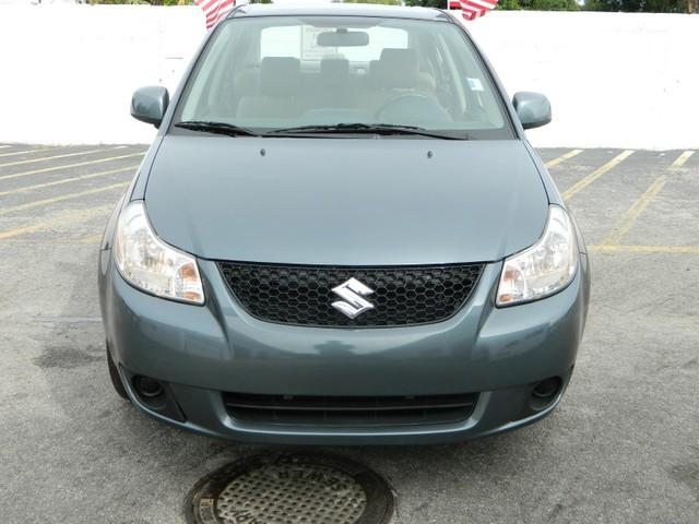 Suzuki SX4 Sedan 2008 photo 2