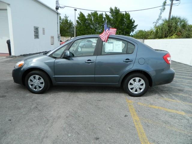 Suzuki SX4 Sedan 2008 photo 4