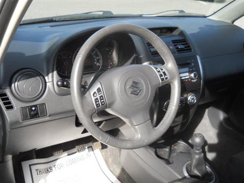 Suzuki SX4 Sedan 2008 photo 2