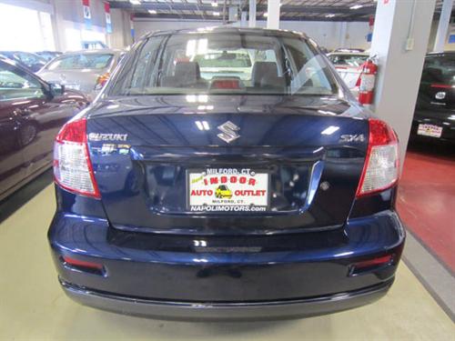 Suzuki SX4 Sedan 2008 photo 4