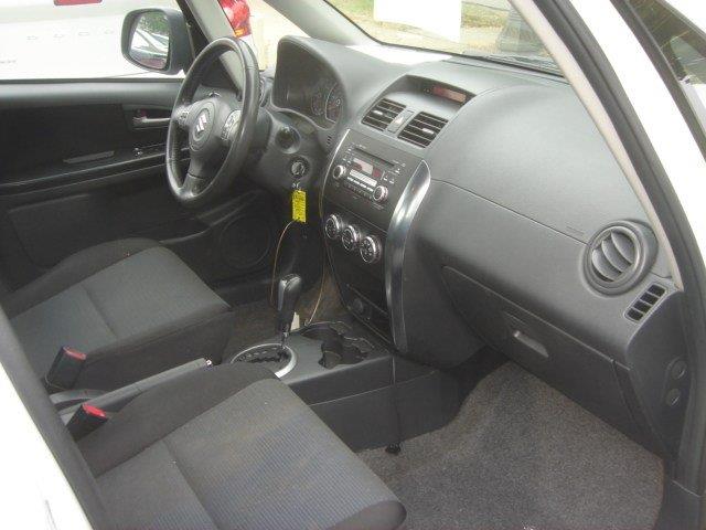 Suzuki SX4 Sedan 2008 photo 4