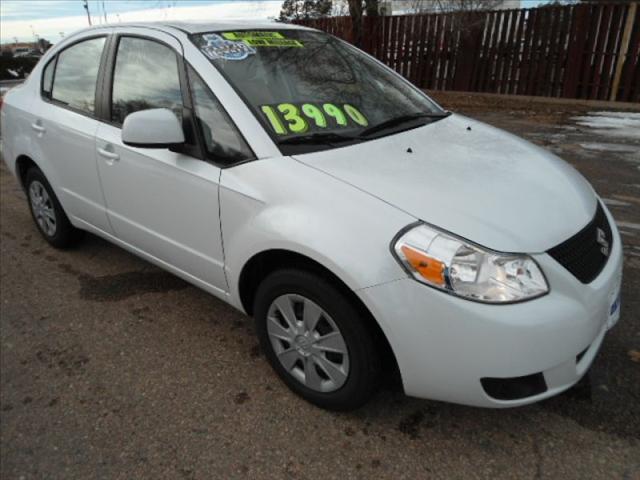 Suzuki SX4 Sedan 2010 photo 2