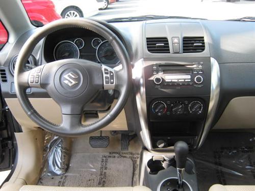 Suzuki SX4 Sedan 2010 photo 5