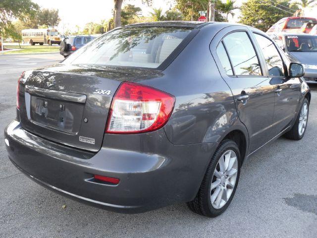 Suzuki SX4 Sedan 2011 photo 4