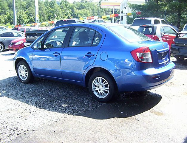 Suzuki SX4 Sedan 2012 photo 1