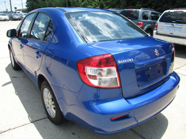 Suzuki SX4 Sedan 2013 photo 1