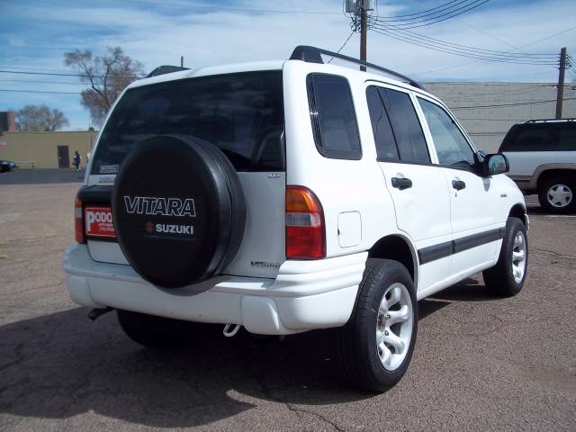 Suzuki Vitara 2000 photo 4