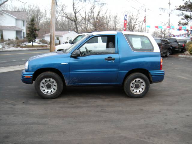 Suzuki Vitara 2000 photo 1