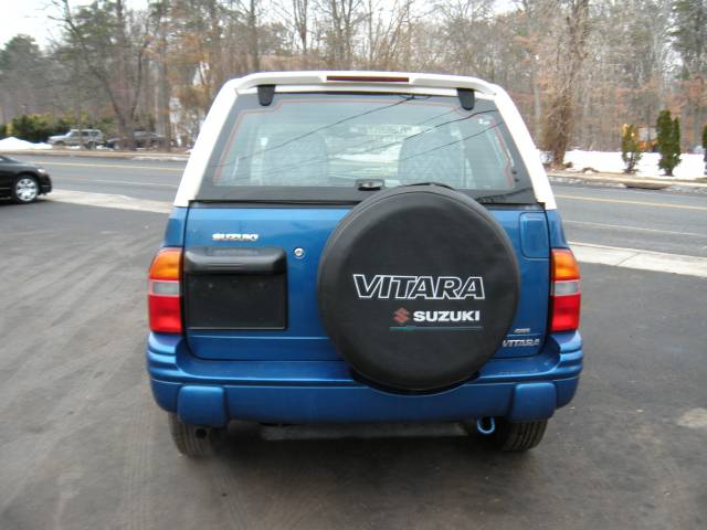 Suzuki Vitara V6 Moonroof Sport Utility