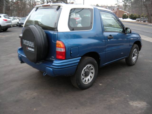 Suzuki Vitara 2000 photo 2