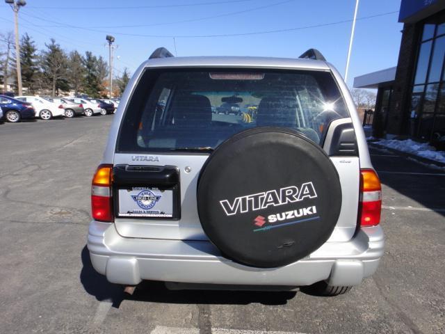 Suzuki Vitara 2000 photo 3