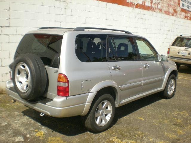 Suzuki XL-7 2001 photo 10