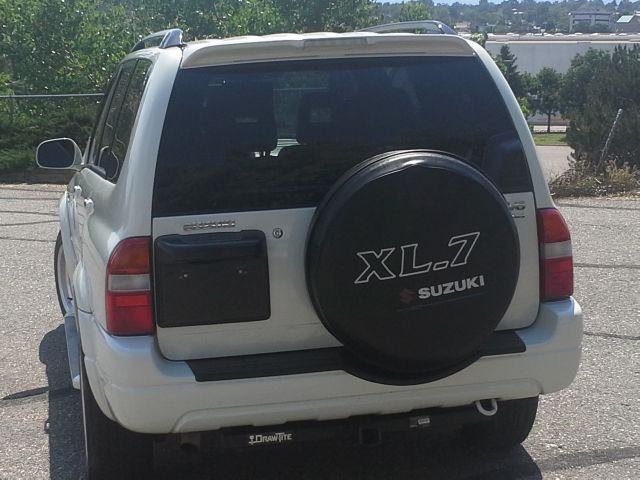 Suzuki XL-7 2002 photo 2