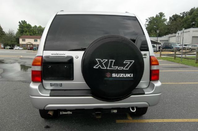 Suzuki XL-7 2003 photo 1