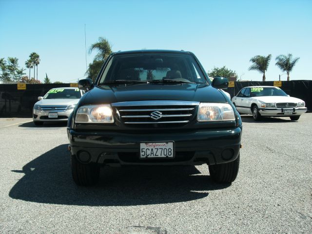 Suzuki XL-7 2003 photo 2