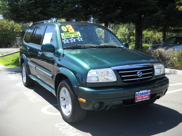 Suzuki XL-7 2003 photo 2