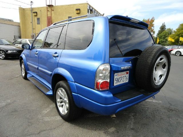 Suzuki XL-7 2004 photo 1