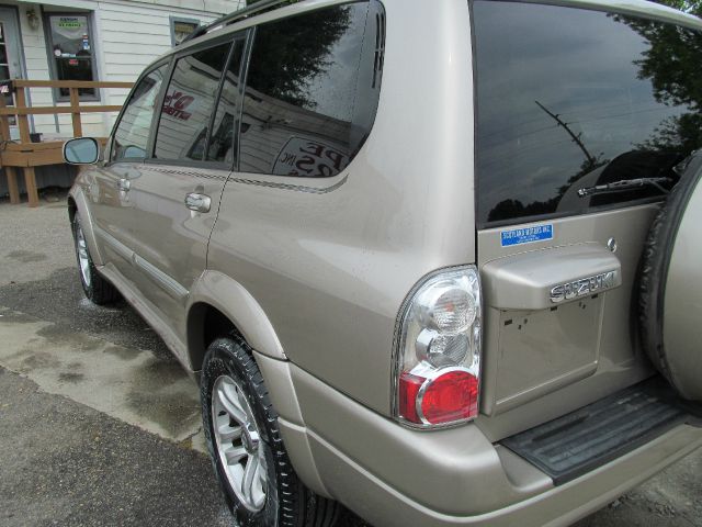 Suzuki XL-7 2004 photo 3