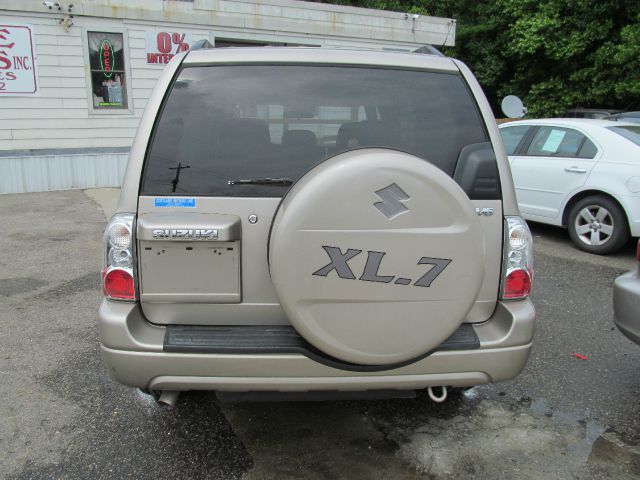 Suzuki XL-7 2004 photo 4