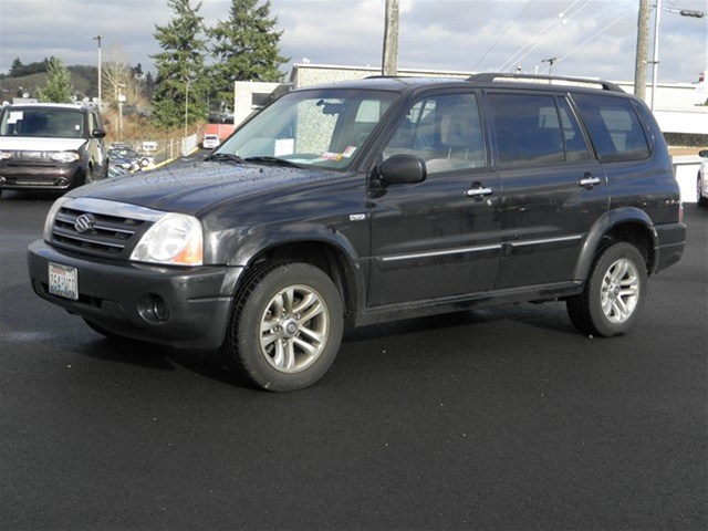 Suzuki XL-7 Clubcab Laramie SLT 4X4 Unspecified