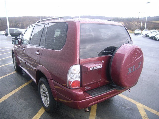 Suzuki XL-7 2006 photo 5