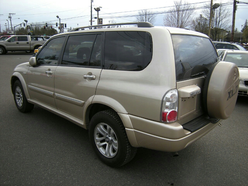 Suzuki XL-7 Clubcab Laramie SLT 4X4 Unspecified