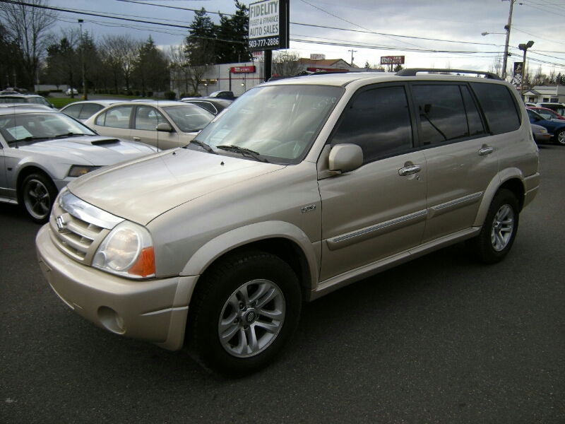 Suzuki XL-7 2006 photo 1