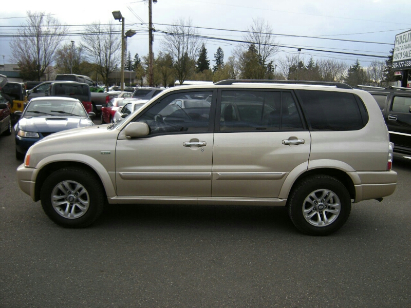 Suzuki XL-7 2006 photo 4