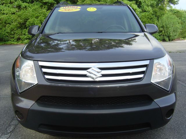 Suzuki XL-7 2007 photo 4