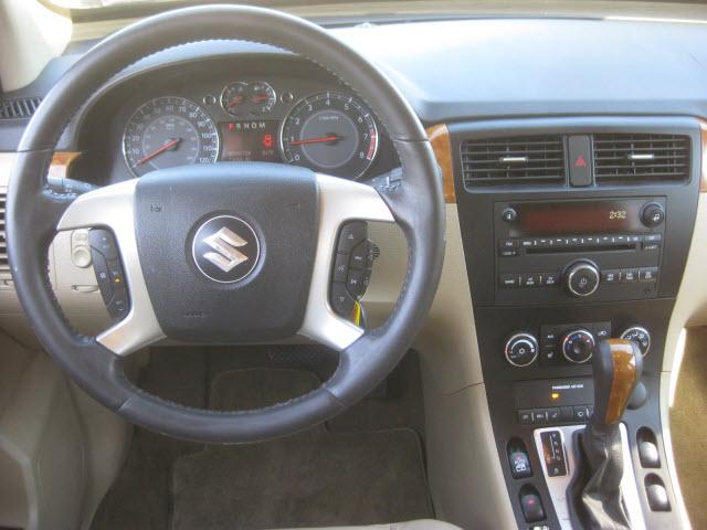 Suzuki XL-7 2008 photo 4