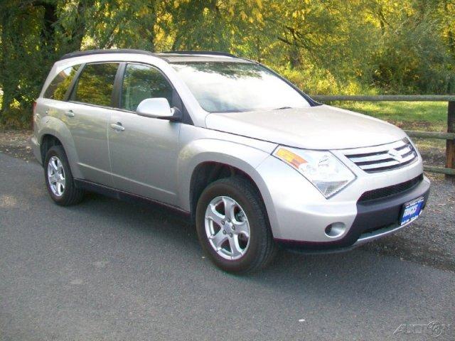 Suzuki XL-7 Premium Sport Utility