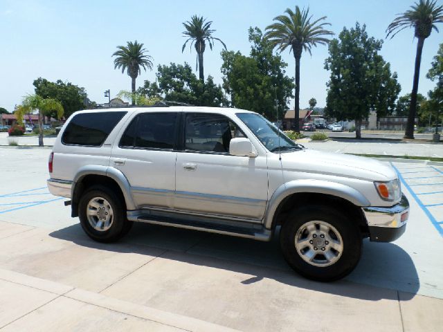 Toyota 4Runner I Limited SUV