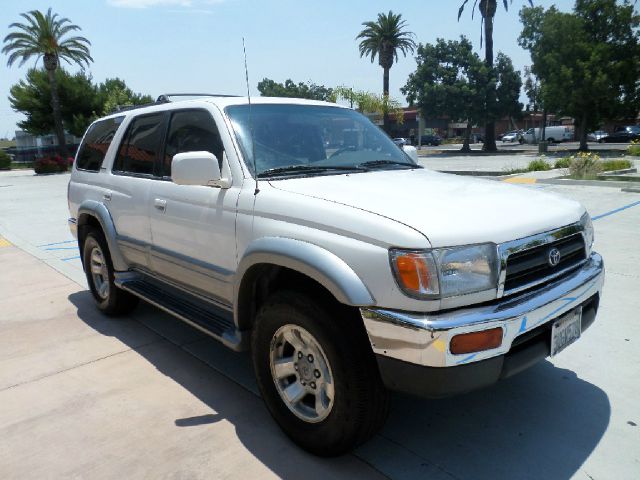 Toyota 4Runner 1997 photo 2