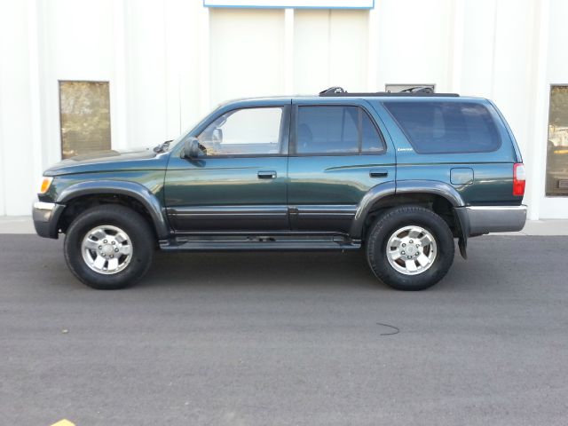 Toyota 4Runner Super SUV