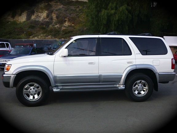 Toyota 4Runner 1998 photo 1