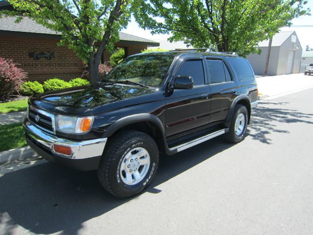 Toyota 4Runner 1998 photo 1