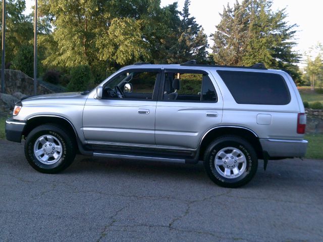 Toyota 4Runner 1999 photo 2