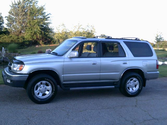 Toyota 4Runner 1999 photo 3