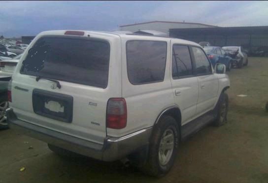 Toyota 4Runner 1999 photo 2