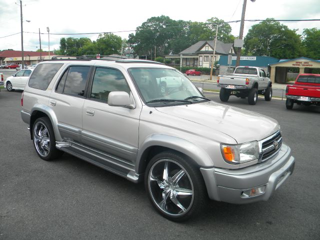 Toyota 4Runner 1999 photo 1