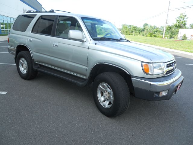 Toyota 4Runner 1999 photo 2