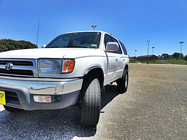 Toyota 4Runner 1999 photo 2